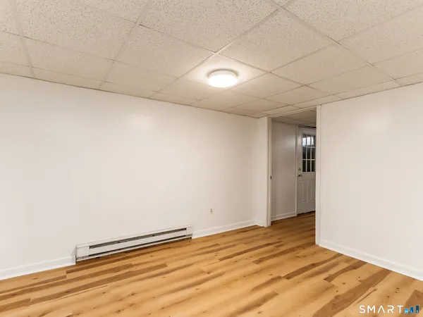 $2,700 | 97 Brussels Avenue, Wethersfield, CT 06109