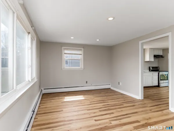 $2,700 | 97 Brussels Avenue, Wethersfield, CT 06109