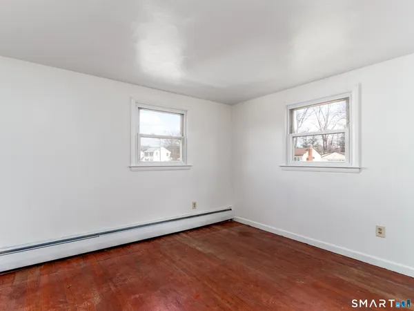 $2,700 | 97 Brussels Avenue, Wethersfield, CT 06109