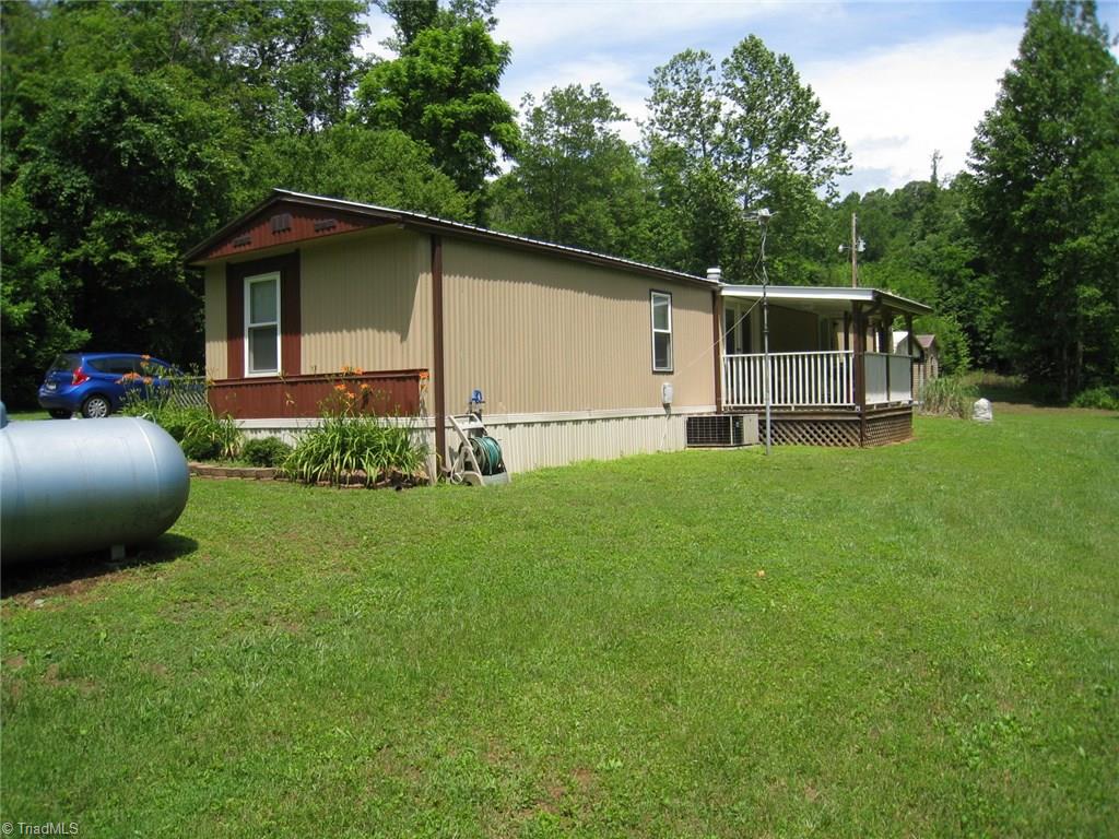 1335 Puckett Road Westfield, NC 27053 - Photo 2 of 27 Gallery Image 2