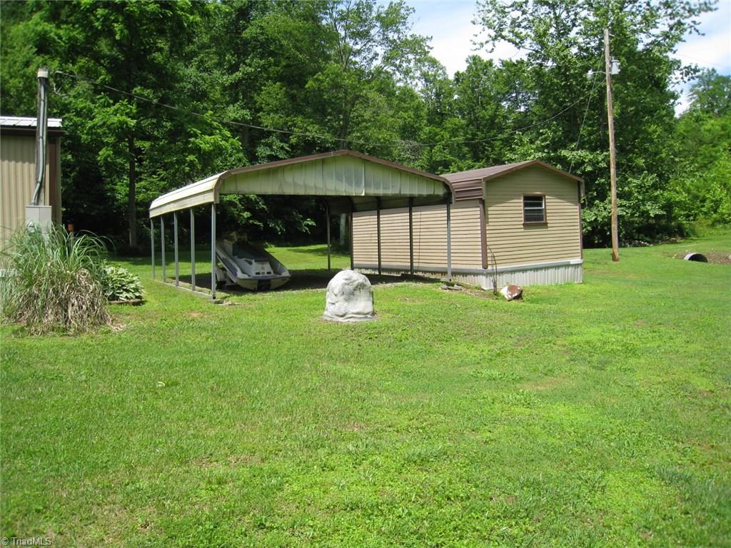 1335 Puckett Road Westfield, NC 27053 - Photo 6 of 27 Gallery Image 6