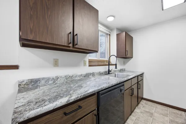 $280,000 | 3223-3225 2nd Street North, Fargo, ND 58102