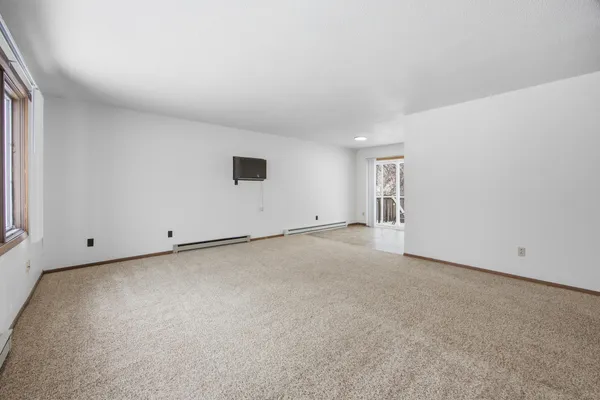 $280,000 | 3223-3225 2nd Street North, Fargo, ND 58102