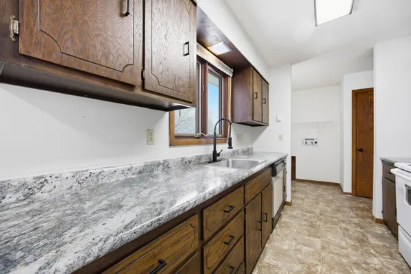 $280,000 | 3223-3225 2nd Street North, Fargo, ND 58102