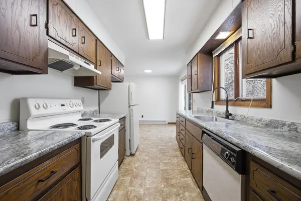 $280,000 | 3223-3225 2nd Street North, Fargo, ND 58102