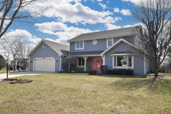 $588,500 | 4203 West Tumble Creek Court, Franklin, WI 53132
