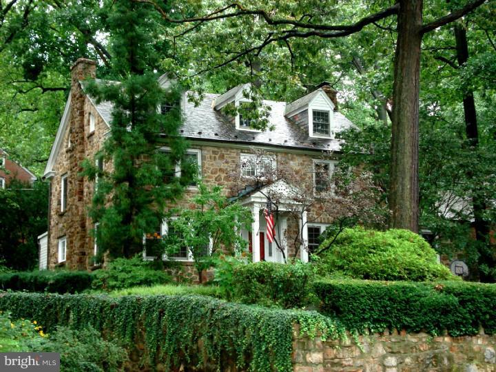 1607 Alsace Road Reading, PA 19604 - Photo 1 of 16 Gallery Image 1