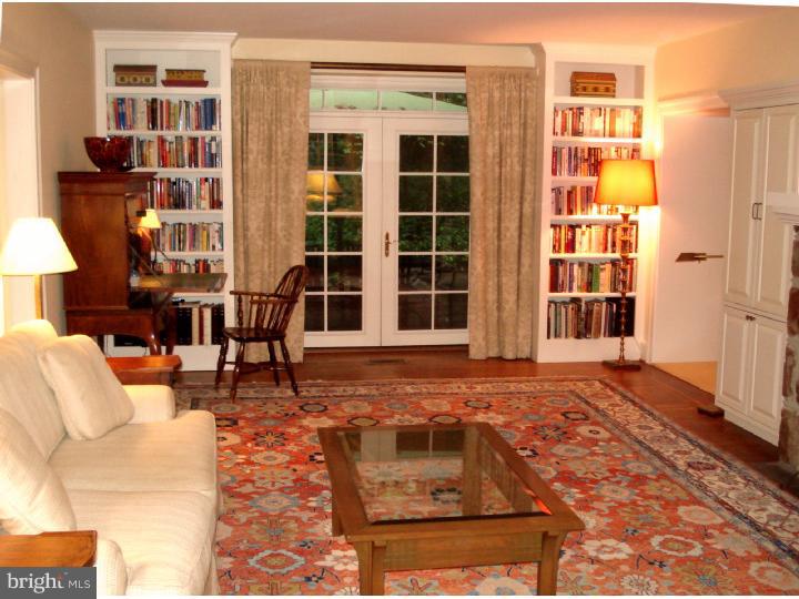 1607 Alsace Road Reading, PA 19604 - Photo 5 of 16 Gallery Image 5