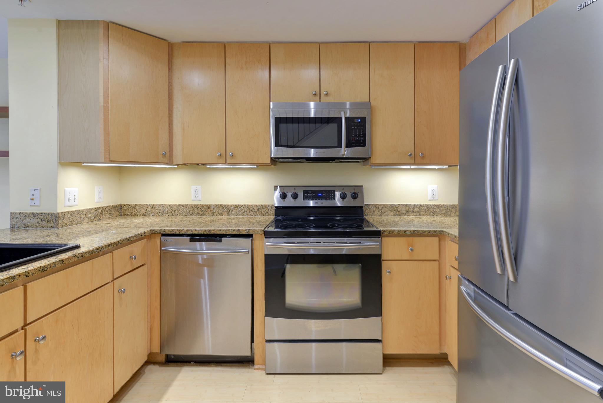 616 E Street Northwest, Unit 647 Washington, DC 20004 - Photo 3 of 30 Kitchen