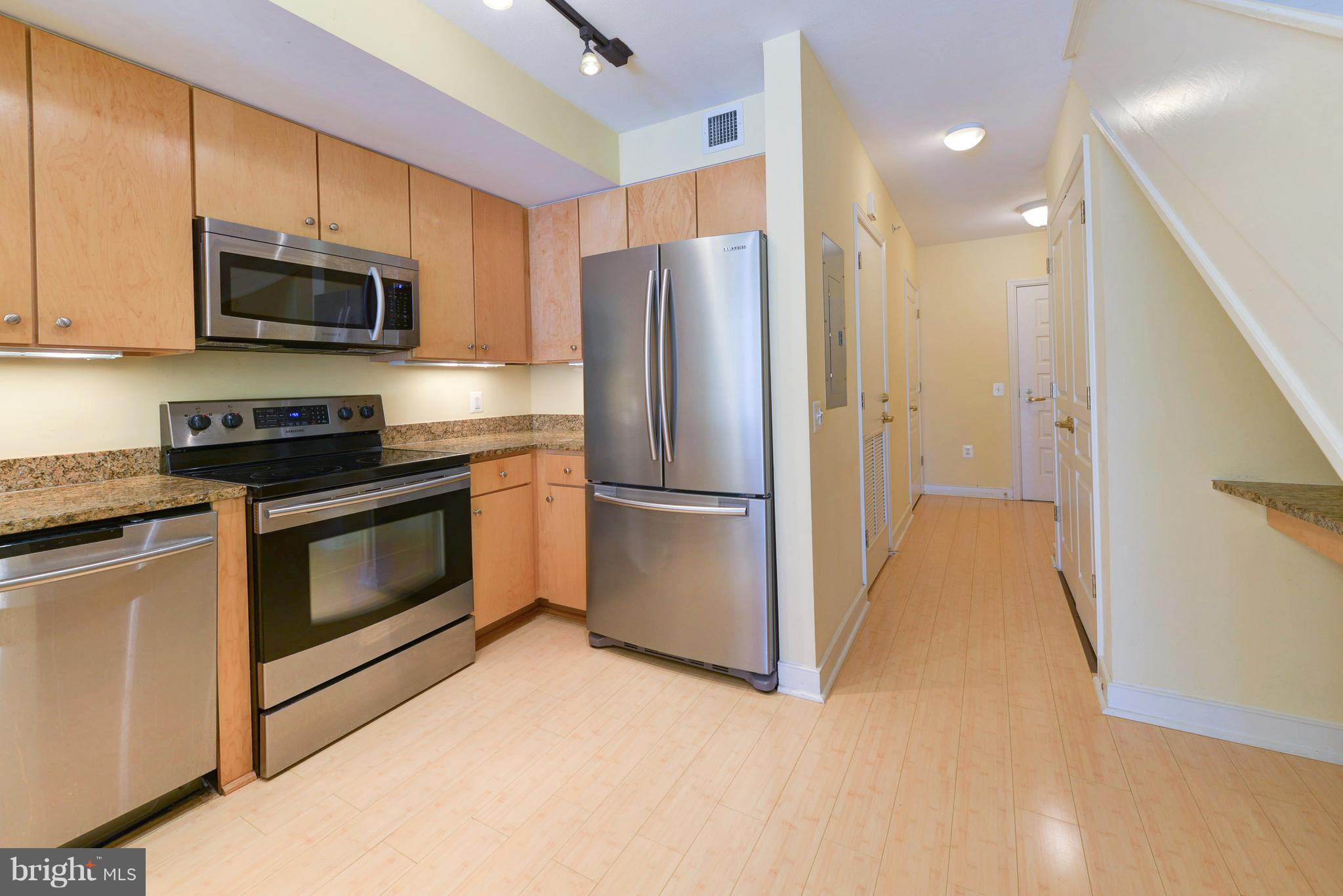 616 E Street Northwest, Unit 647 Washington, DC 20004 - Photo 5 of 30 Kitchen