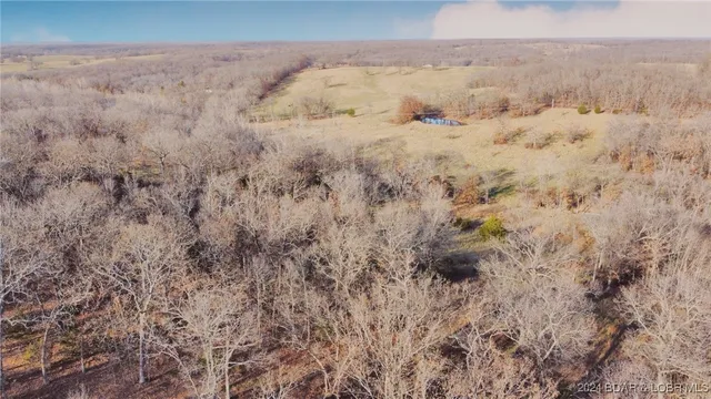 $799,900 | 151 State Ff Road, Edwards, MO 65326