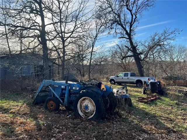 $799,900 | 151 State Ff Road, Edwards, MO 65326