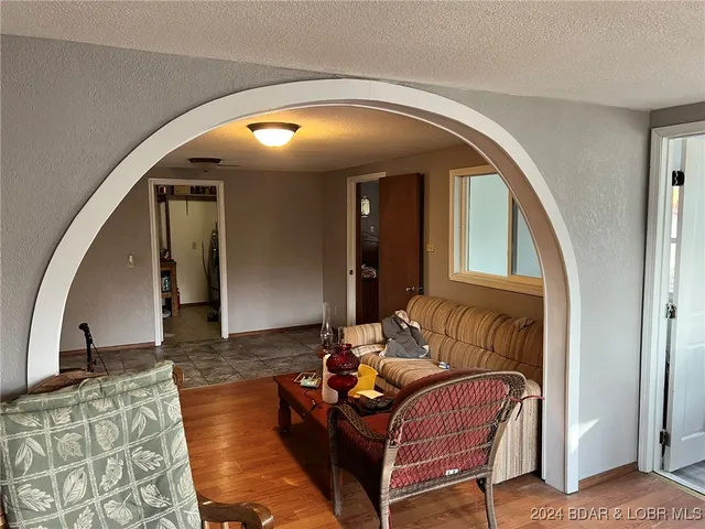 $799,900 | 151 State Ff Road, Edwards, MO 65326