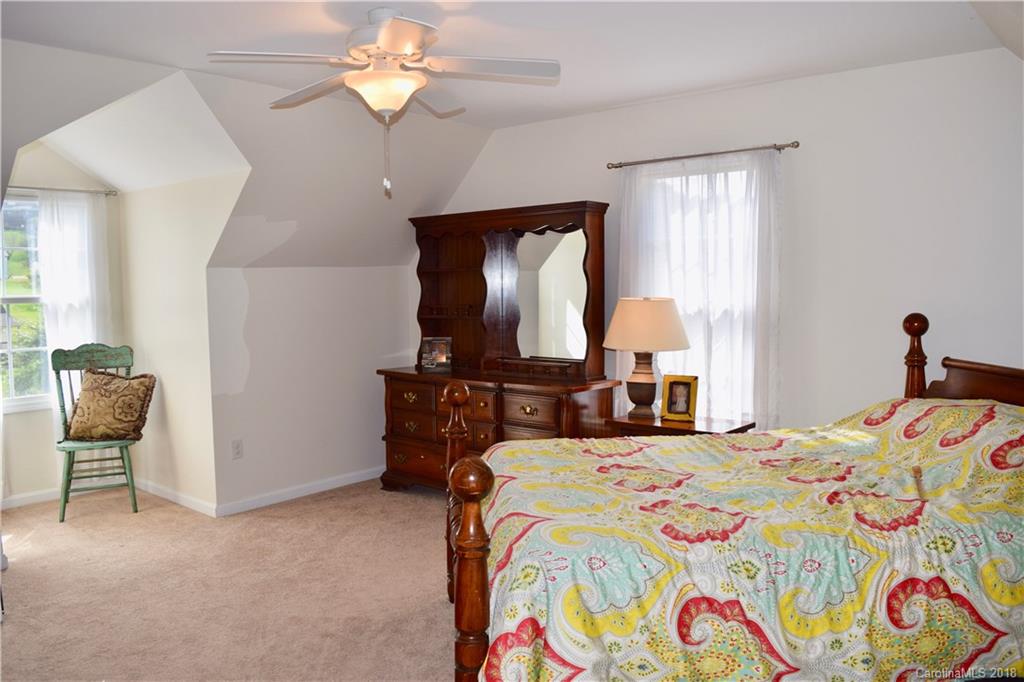 81 Emma Drive Waynesville, NC 28786 - Photo 3 of 18