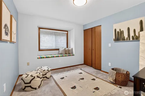 $880,000 | 21011 36th Place West, Lynnwood, WA 98036
