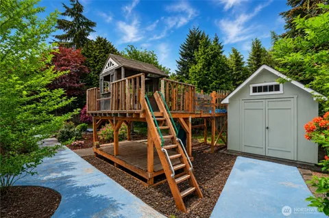 $880,000 | 21011 36th Place West, Lynnwood, WA 98036