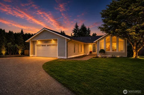 $880,000 | 21011 36th Place West, Lynnwood, WA 98036