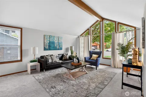$880,000 | 21011 36th Place West, Lynnwood, WA 98036