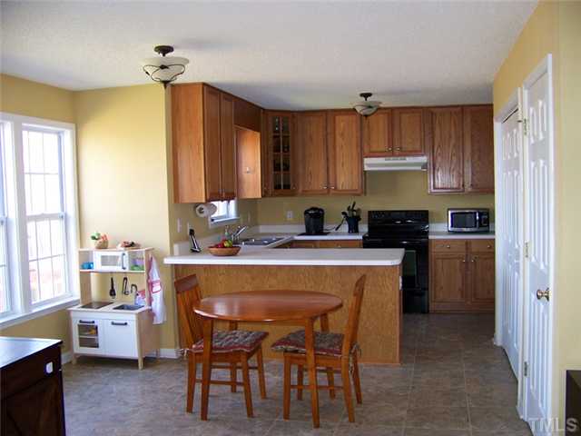 Spacious Kitchen complete with Duraceramic Tile Floors