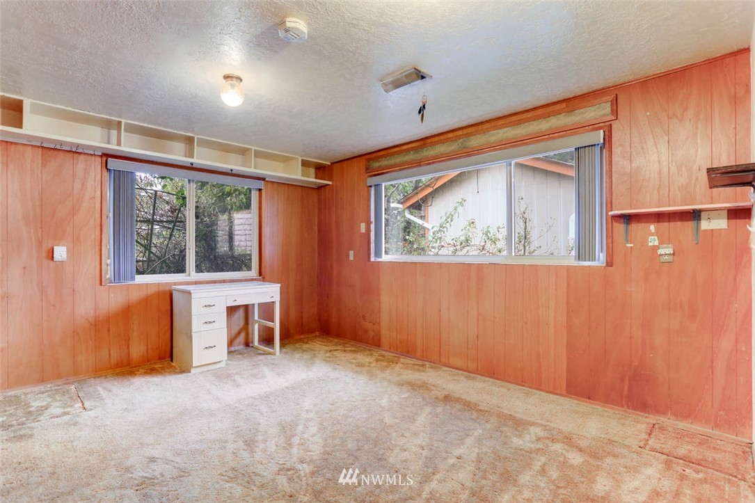 3618 Northeast 6th Place Renton, WA 98056 - Photo 17 of 25 Gallery Image 17