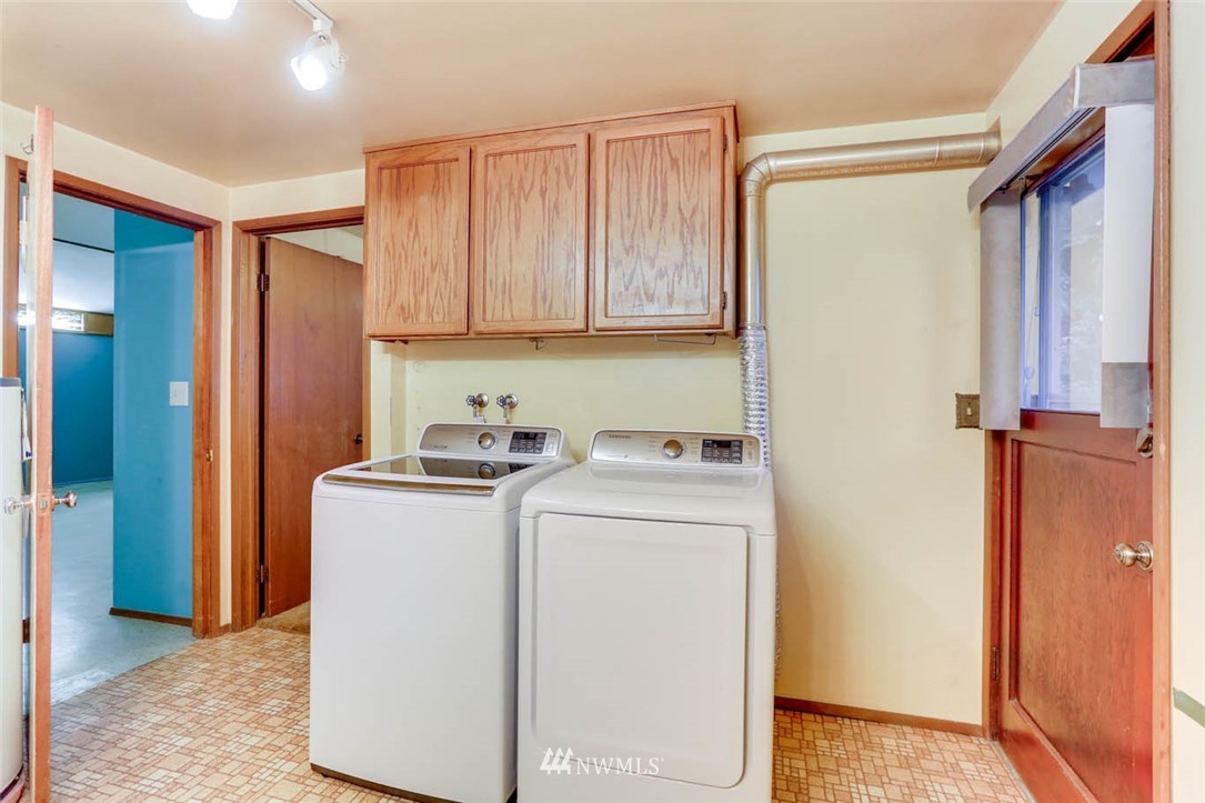 3618 Northeast 6th Place Renton, WA 98056 - Photo 20 of 25 Gallery Image 20