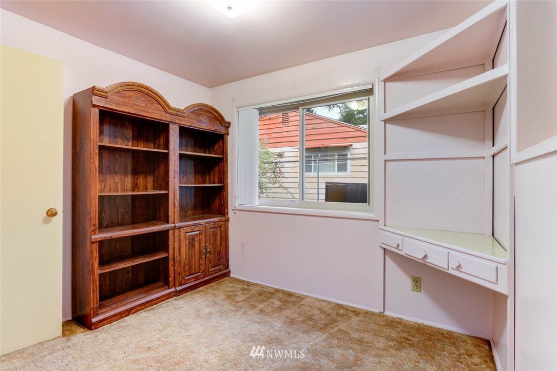 3618 Northeast 6th Place Renton, WA 98056 - Photo 22 of 25 Gallery Image 22