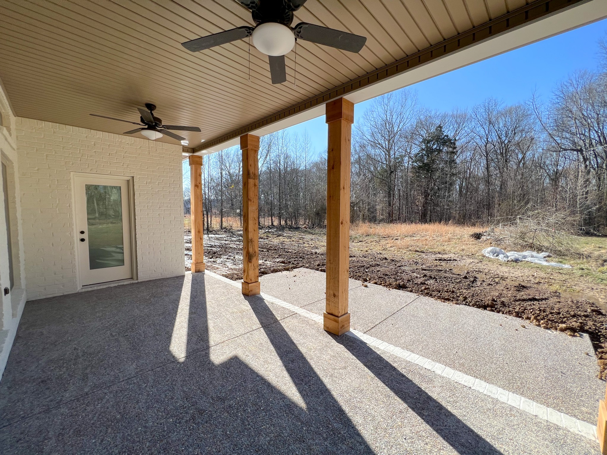 2000 Cairo Bend Road Lebanon, TN 37087 - Photo 23 of 35 a very nice looking room with a large window