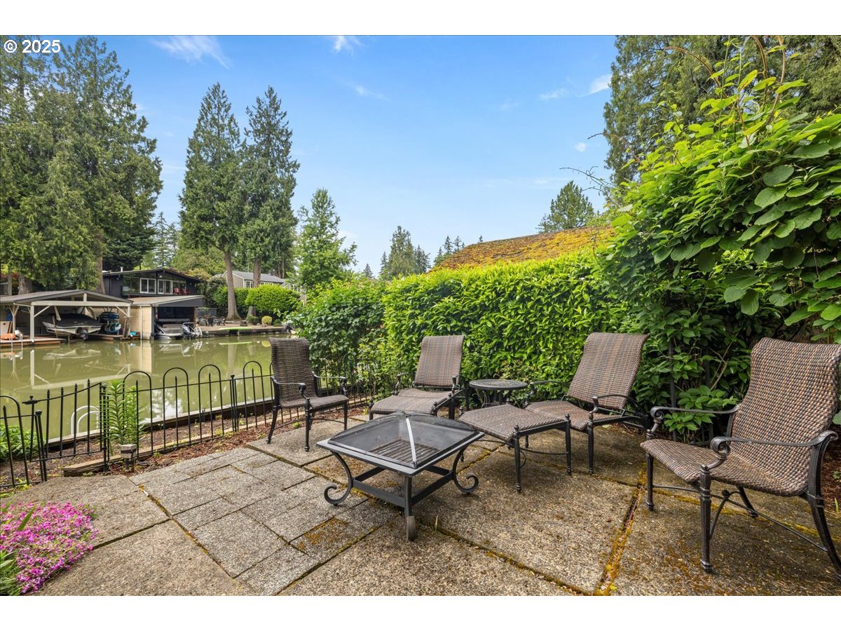 17455 Blue Heron Road Lake Oswego, OR 97034 - Photo 40 of 48 Gallery Image 40