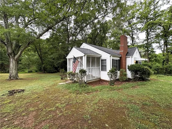 $1,500 | 1391 Enota Avenue Northeast, Gainesville, GA 30501