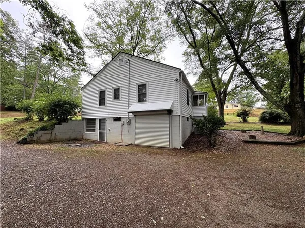 $1,500 | 1391 Enota Avenue Northeast, Gainesville, GA 30501