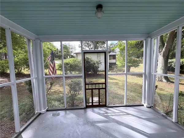 $1,500 | 1391 Enota Avenue Northeast, Gainesville, GA 30501