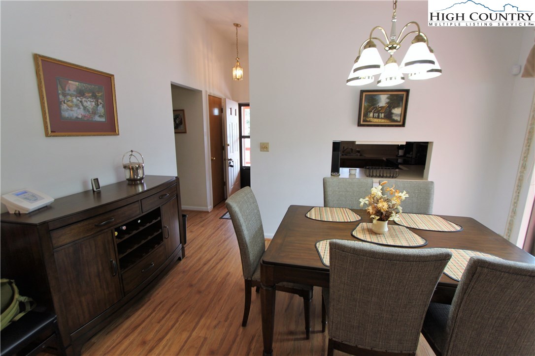 74 Overlook Road Newland, NC 28657 - Photo 8 of 23 Gallery Image 8