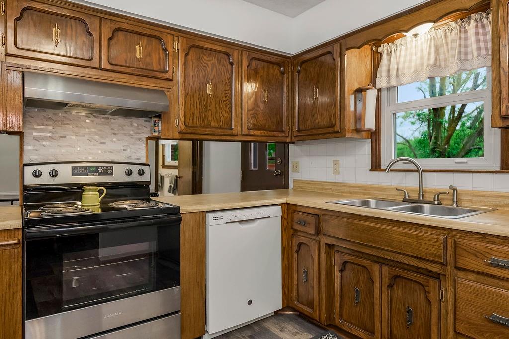 2526 Tri-County Line Road Lathrop, MO 64465 - Photo 9 of 47