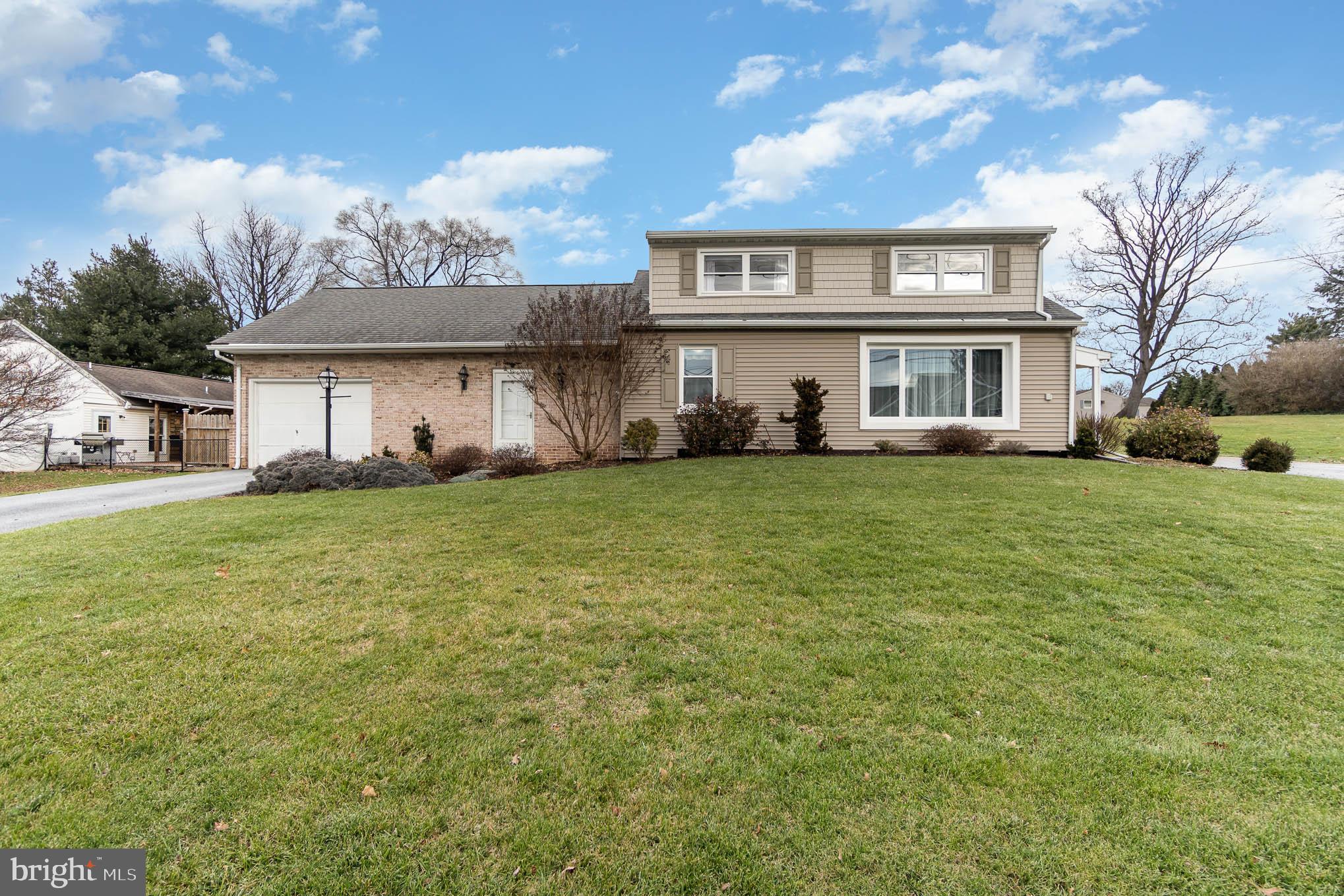 261 East Oregon Road Lititz, PA 17543 - Photo 1 of 30