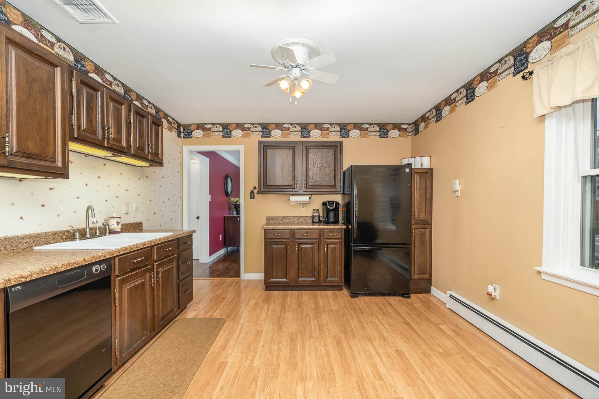 261 East Oregon Road Lititz, PA 17543 - Photo 6 of 30