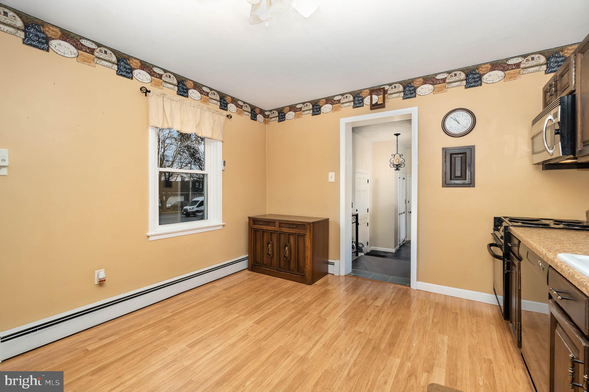 261 East Oregon Road Lititz, PA 17543 - Photo 8 of 30