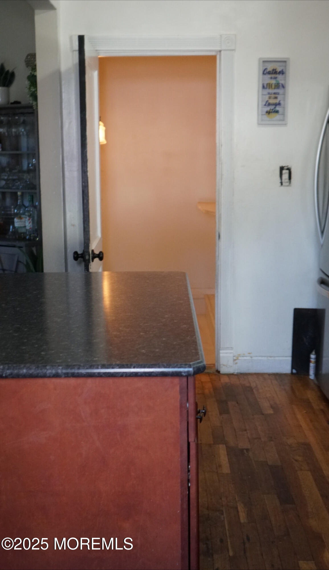 585 Wayside Road Neptune Township, NJ 07753 - Photo 17 of 23 Kitchen