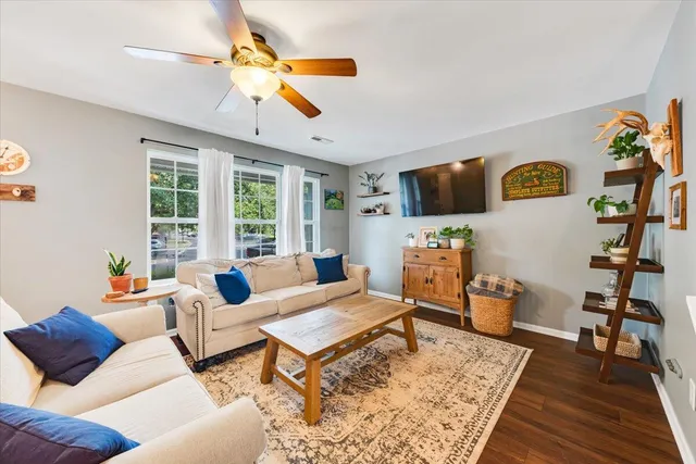 $2,250 | 454 Doane Way, Wando, SC 29492