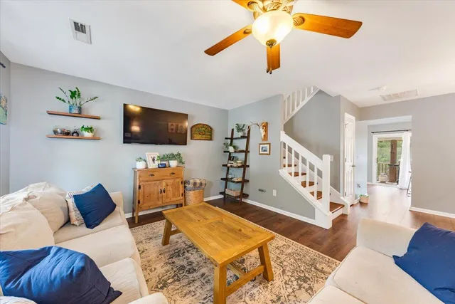 $2,250 | 454 Doane Way, Wando, SC 29492