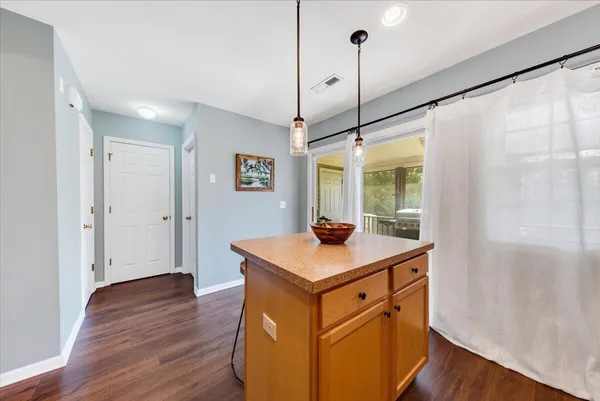 $2,250 | 454 Doane Way, Wando, SC 29492