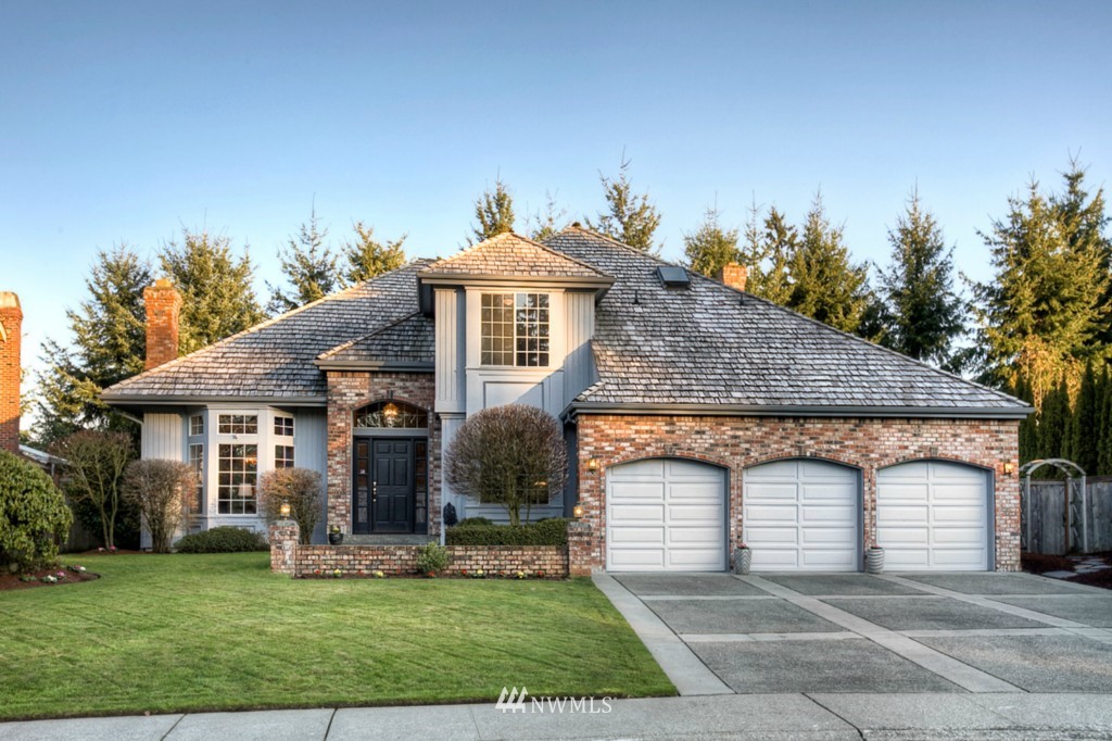 745 Southwest 337th Street Federal Way, WA 98023 - Photo 2 of 25