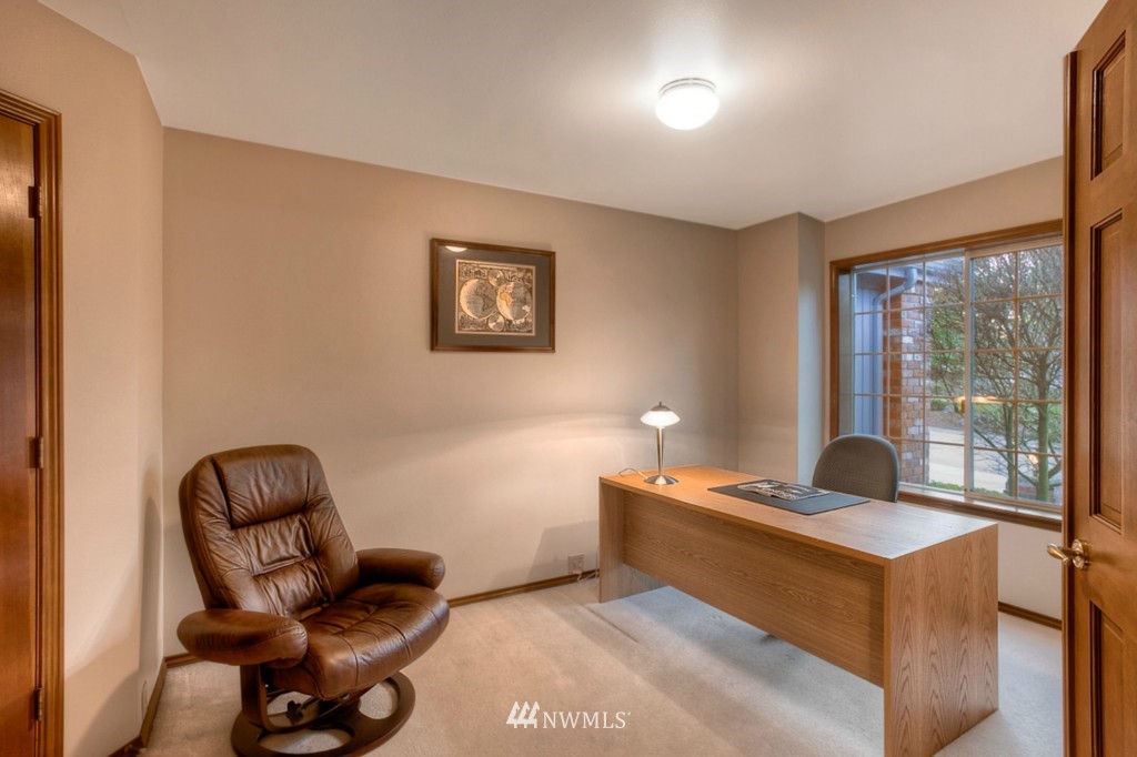 745 Southwest 337th Street Federal Way, WA 98023 - Photo 7 of 25
