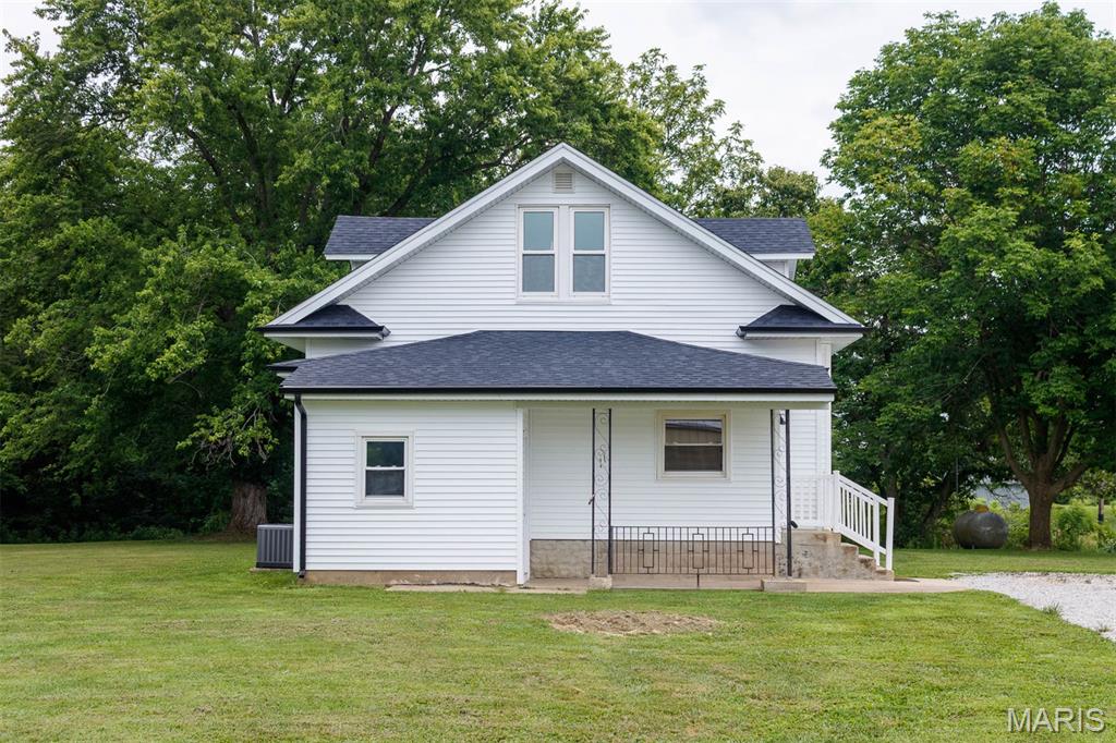 18347 Windy Hill Road Staunton, IL 62088 - Photo 2 of 58