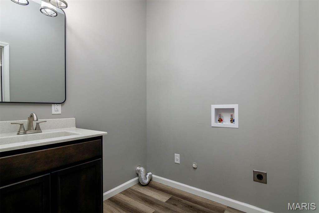 18347 Windy Hill Road Staunton, IL 62088 - Photo 23 of 58