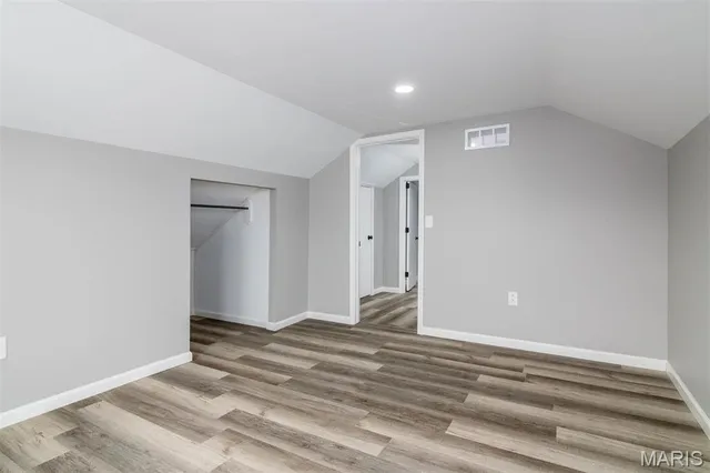 $350,000 | 18347 Windy Hill Road, Staunton, IL 62088