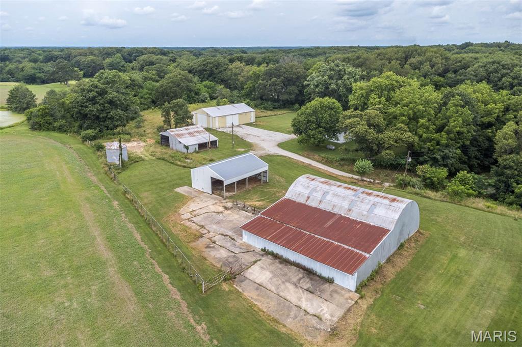 18347 Windy Hill Road Staunton, IL 62088 - Photo 33 of 58