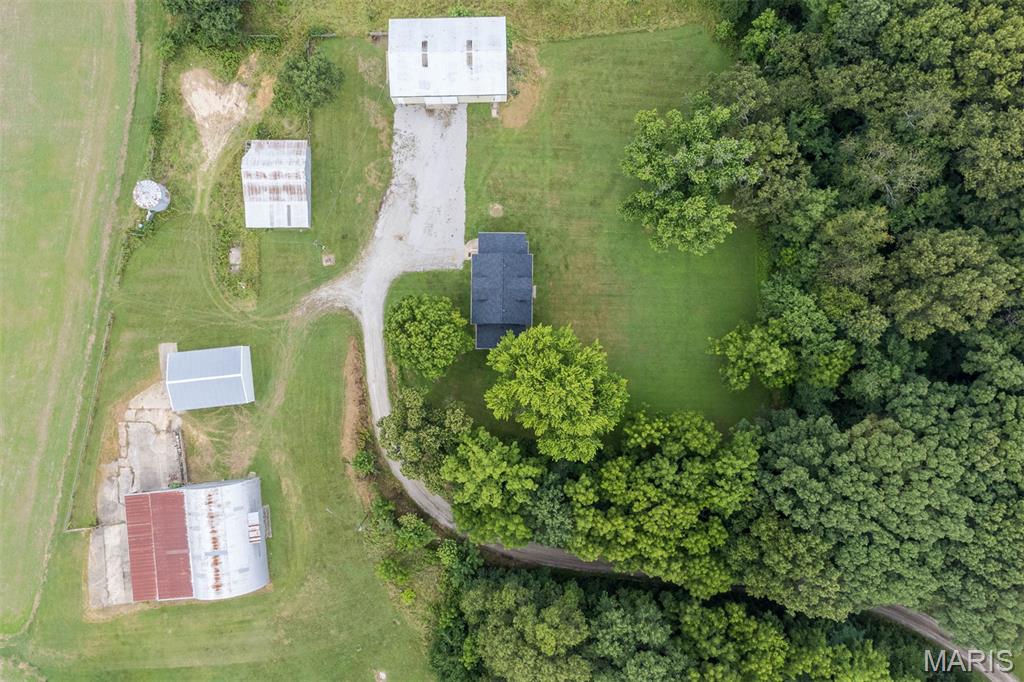 18347 Windy Hill Road Staunton, IL 62088 - Photo 41 of 58