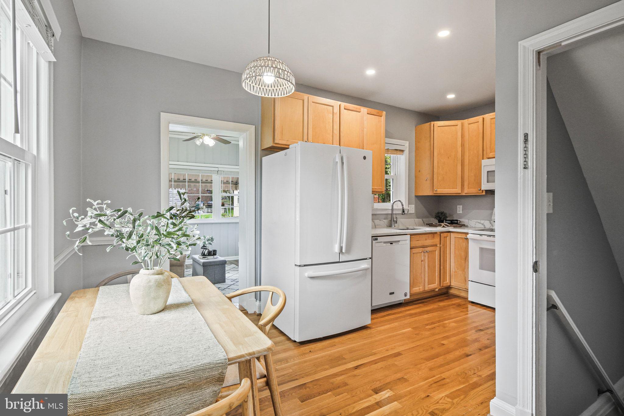 2300 Homestead Drive Silver Spring, MD 20902 - Photo 7 of 37 Eat In Kitchen!