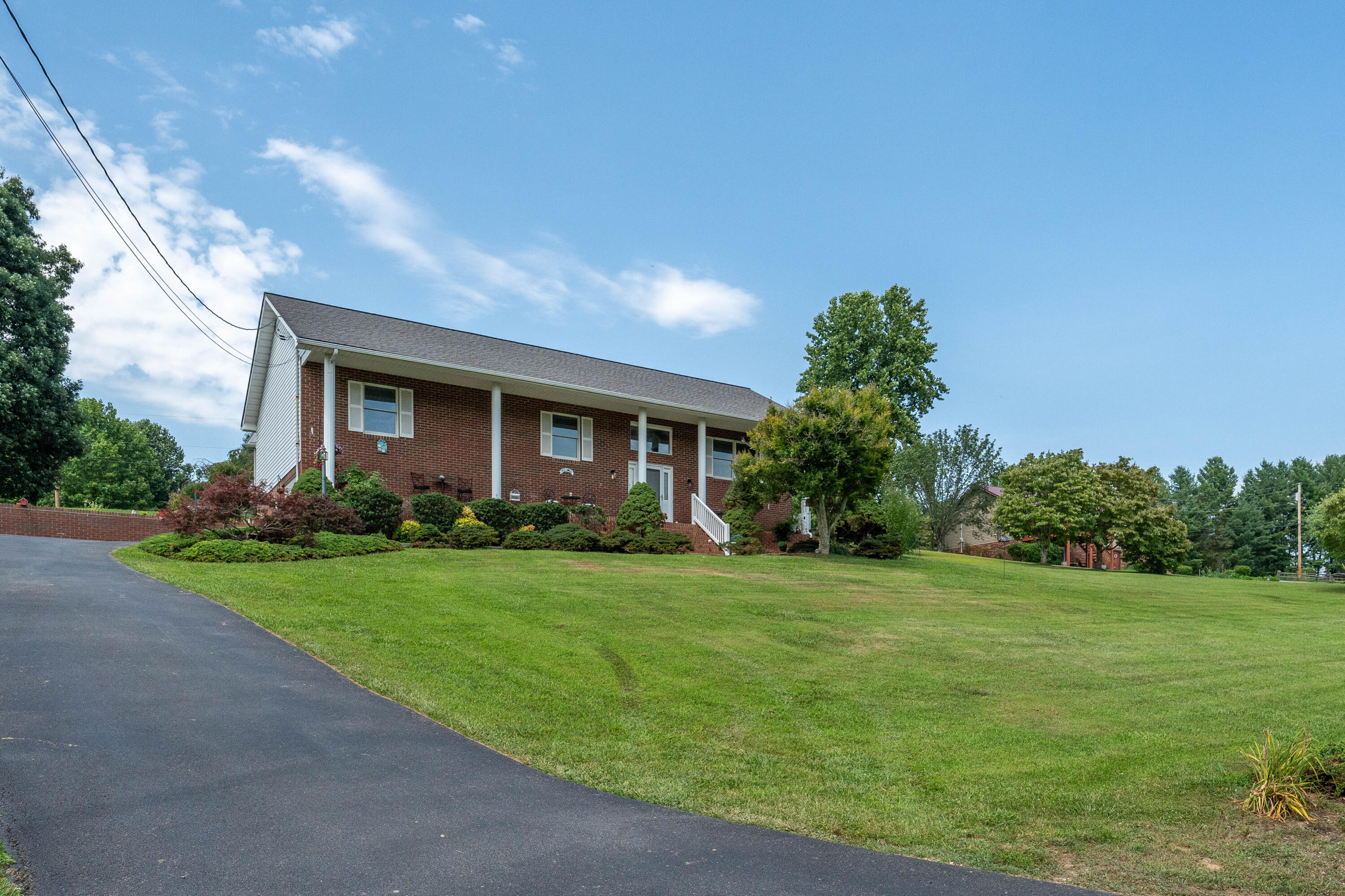 139 Dogwood Hills Road Fall Branch, TN 37656 - Photo 54 of 60 139 Dogwood Hills Rd (2 of 60)