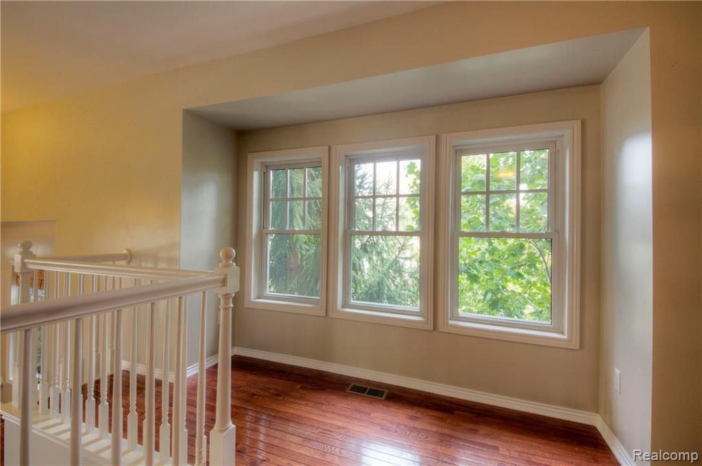 50103 Harding Street, Unit 123 Canton, MI 48188 - Photo 16 of 49